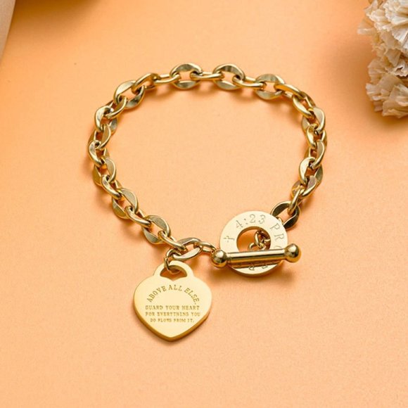 Saruda_Jewelry Jewelry - NEW Heart Charm Stainless Steel Bracelet